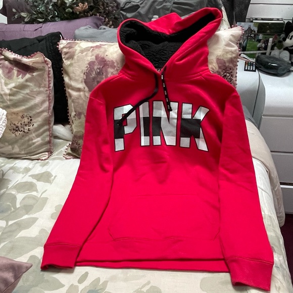Victoria’s Secret pink sherpa lined hoodie - Picture 1 of 2